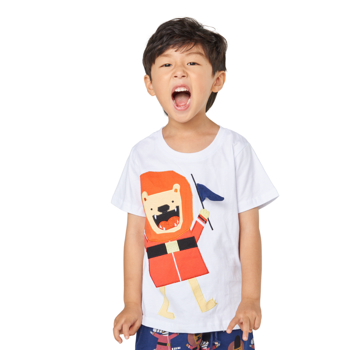 Lion Guard T-Shirt and Shorts Set – White and Navy