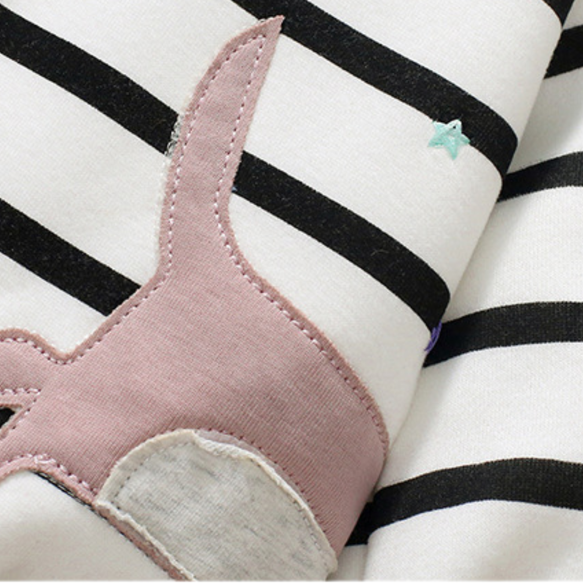 Striped Dog Graphic Sweatshirt – Ivory and Black